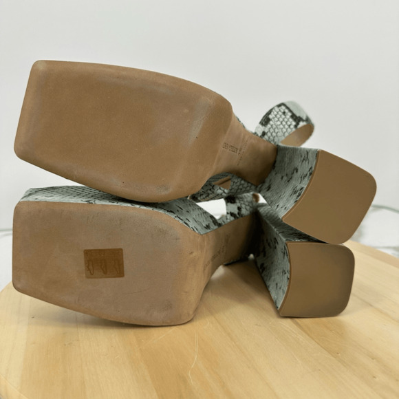 Bottega Veneta Snake Embossed Leather Platform Heels Tower Square Toe Pumps Sz40 - Picture 9 of 15